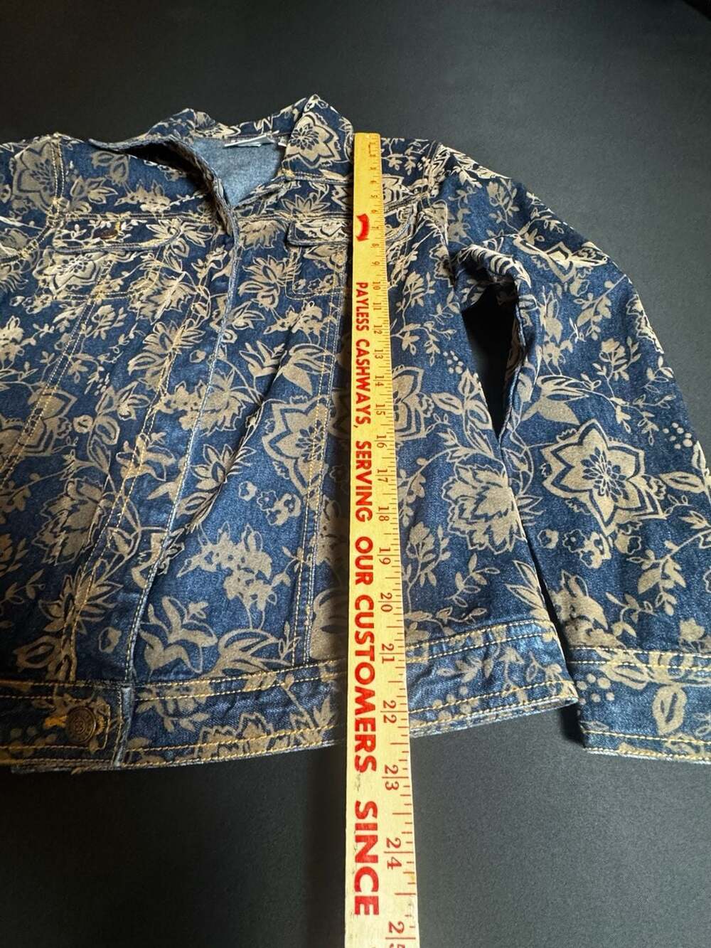 Bill Blass Petite Floral Print Denim Jacket Size PM - Picture 3 of 7